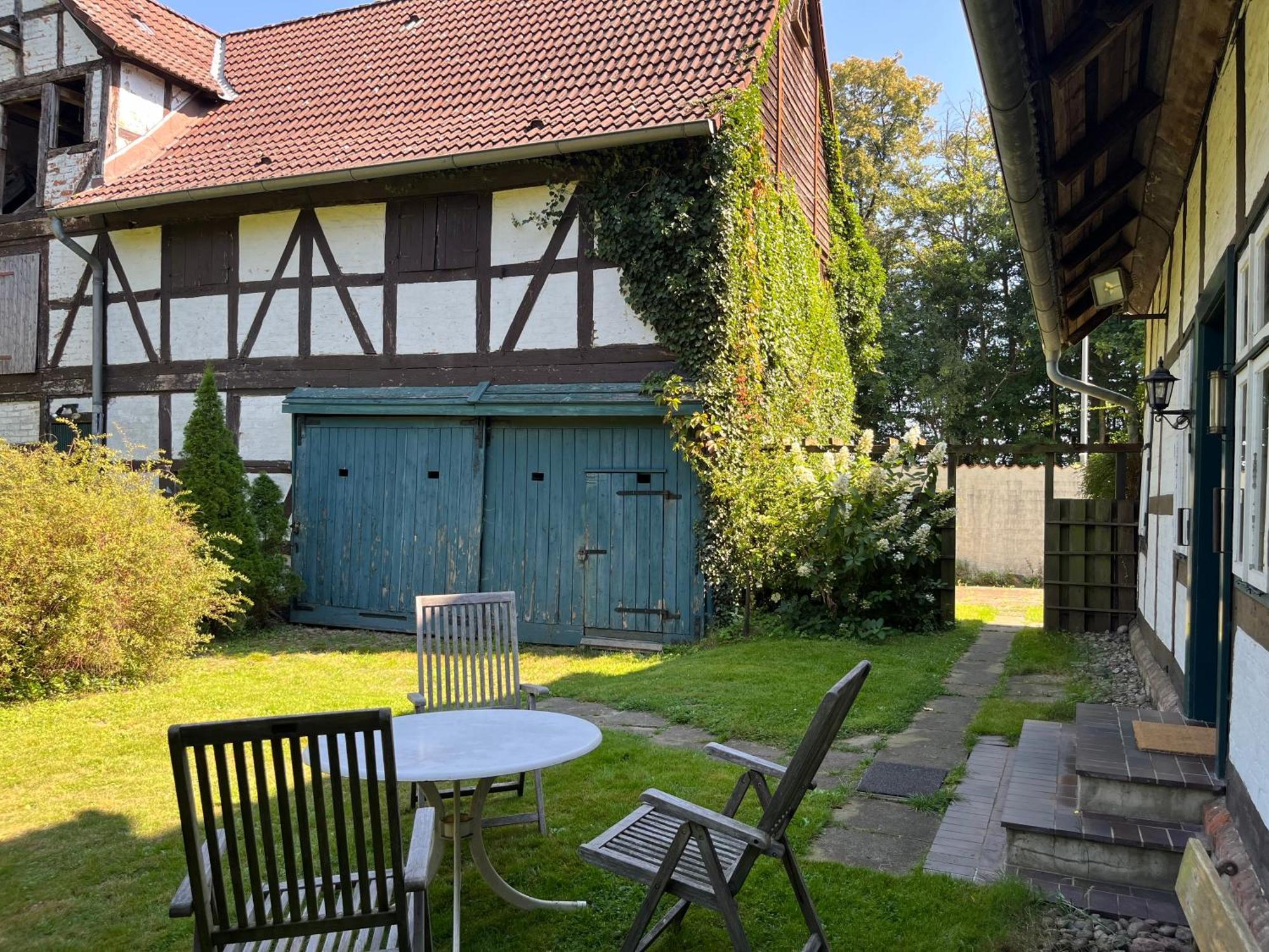 „Altes Forsthaus“ Am Schloss Uelzen Esterno foto